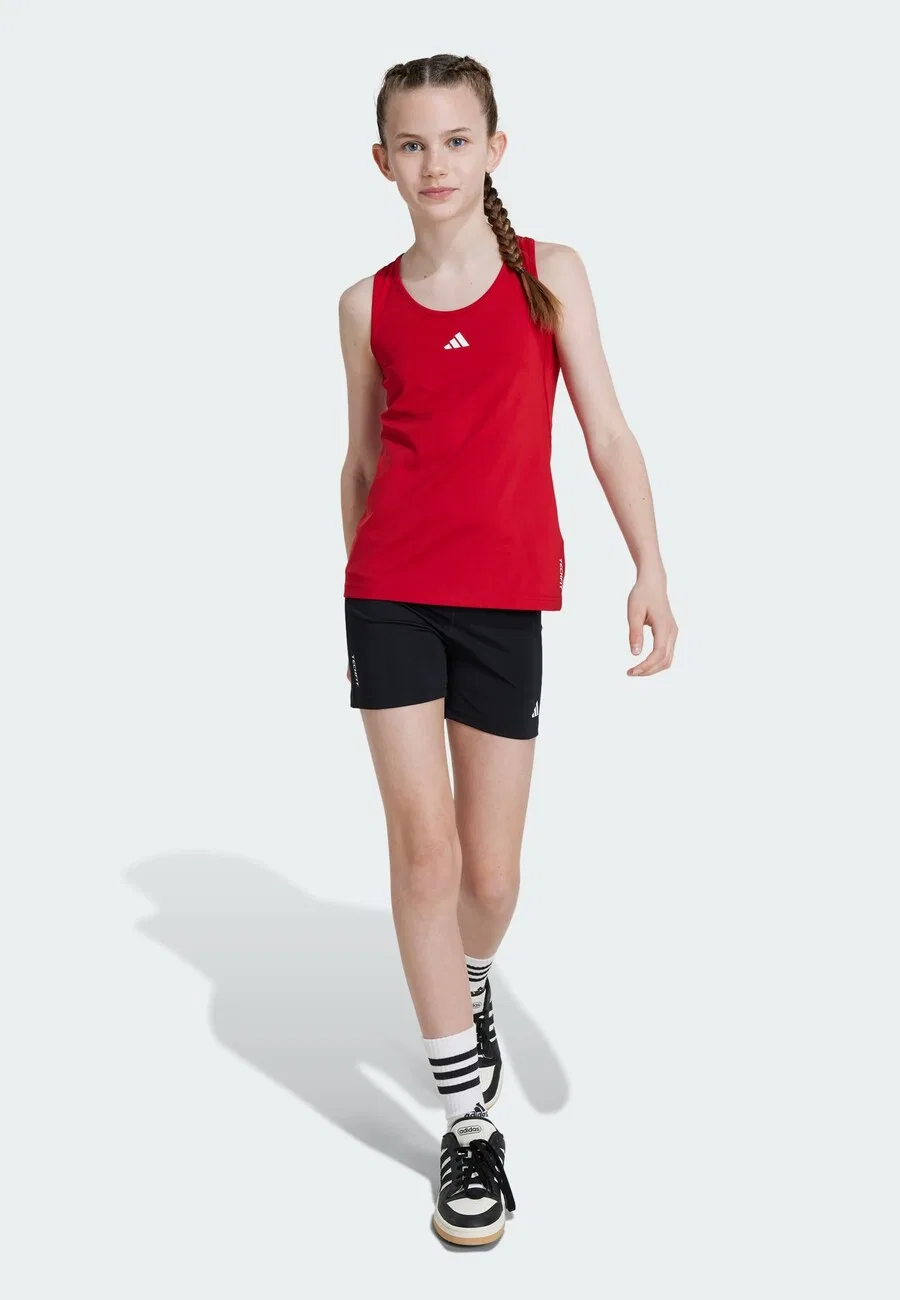 Спортивные узкие брюки ADIDAS SPORTSWEAR 'TECHFIT Short' черного цвета — фото 2