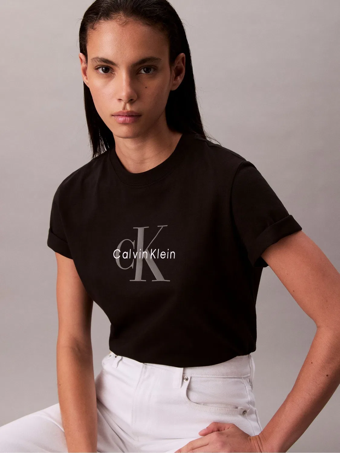 Футболка с монограммой Calvin Klein, черная — фото 3