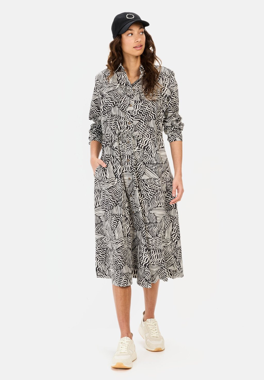 

Платье макси LANGES MIT ALLOVER-PRINT camel active, черный