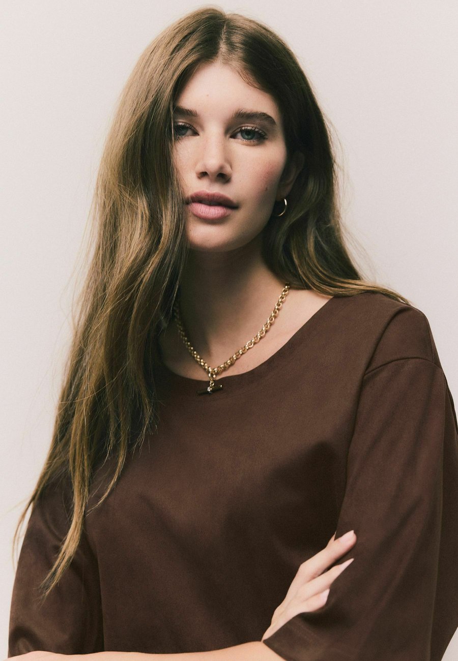 Футболка Next REGULAR FIT BOXY FITTED HEAVYWEIGHT , Chocolate Brown/Brown — фото 3