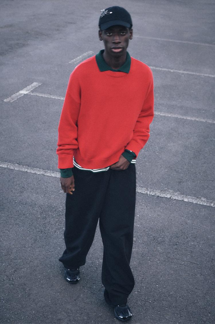 

Широкие спортивные брюки Pull And Bear, черный