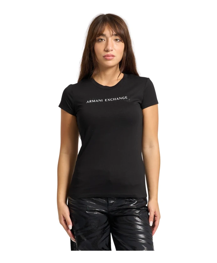 

Черная футболка с логотипом спереди. Armani Exchange, черный