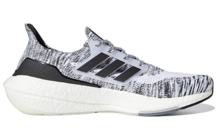 

Кроссовки adidas Ultra Boost 21 White Black