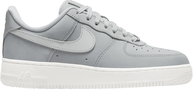 Кроссовки Nike Wmns Air Force 1 Premium 'Wolf Grey', серый - фото