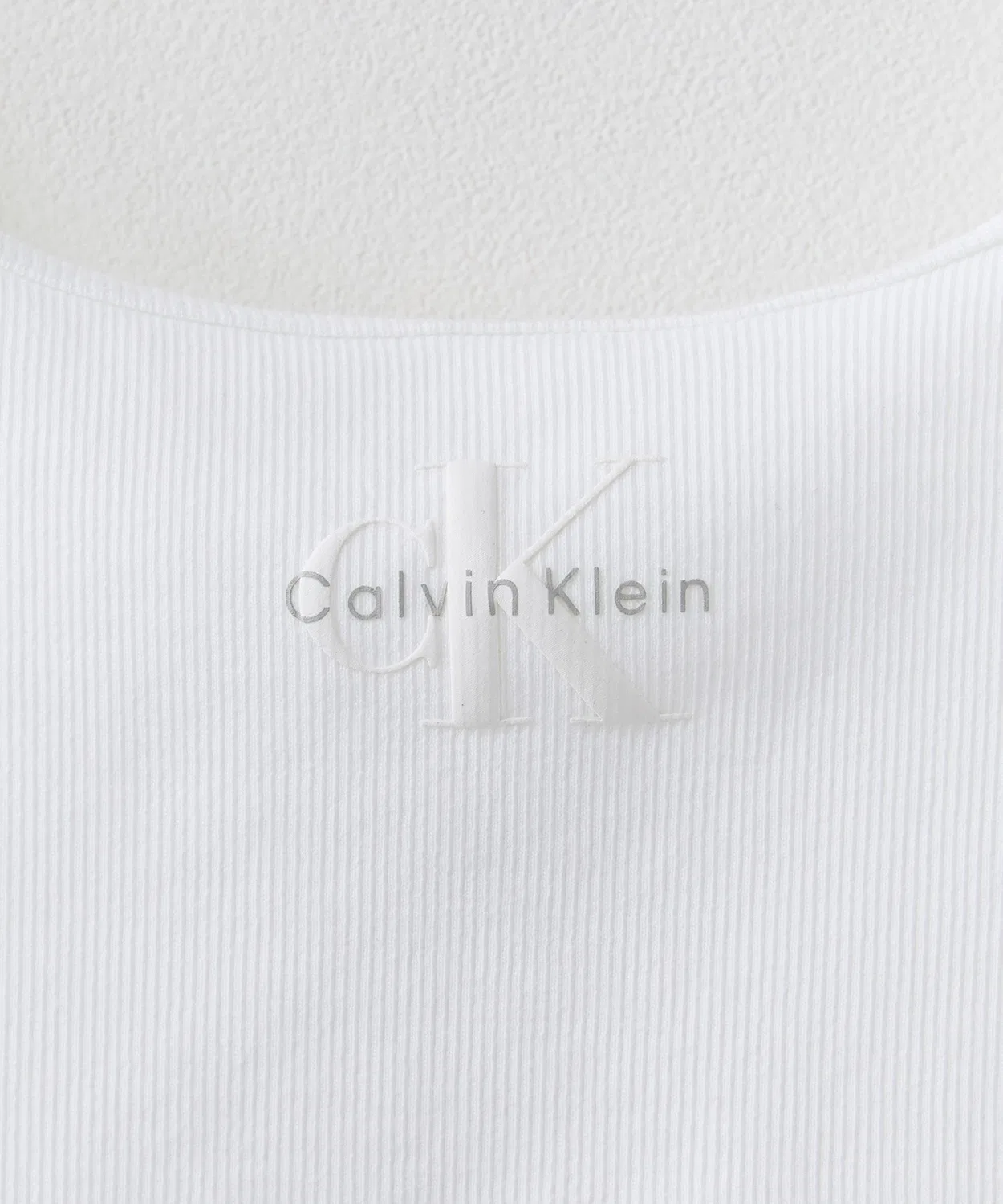 Женский топ без рукавов Calvin Klein Monogram Scoop NK Rib Tank, Белый — фото 3