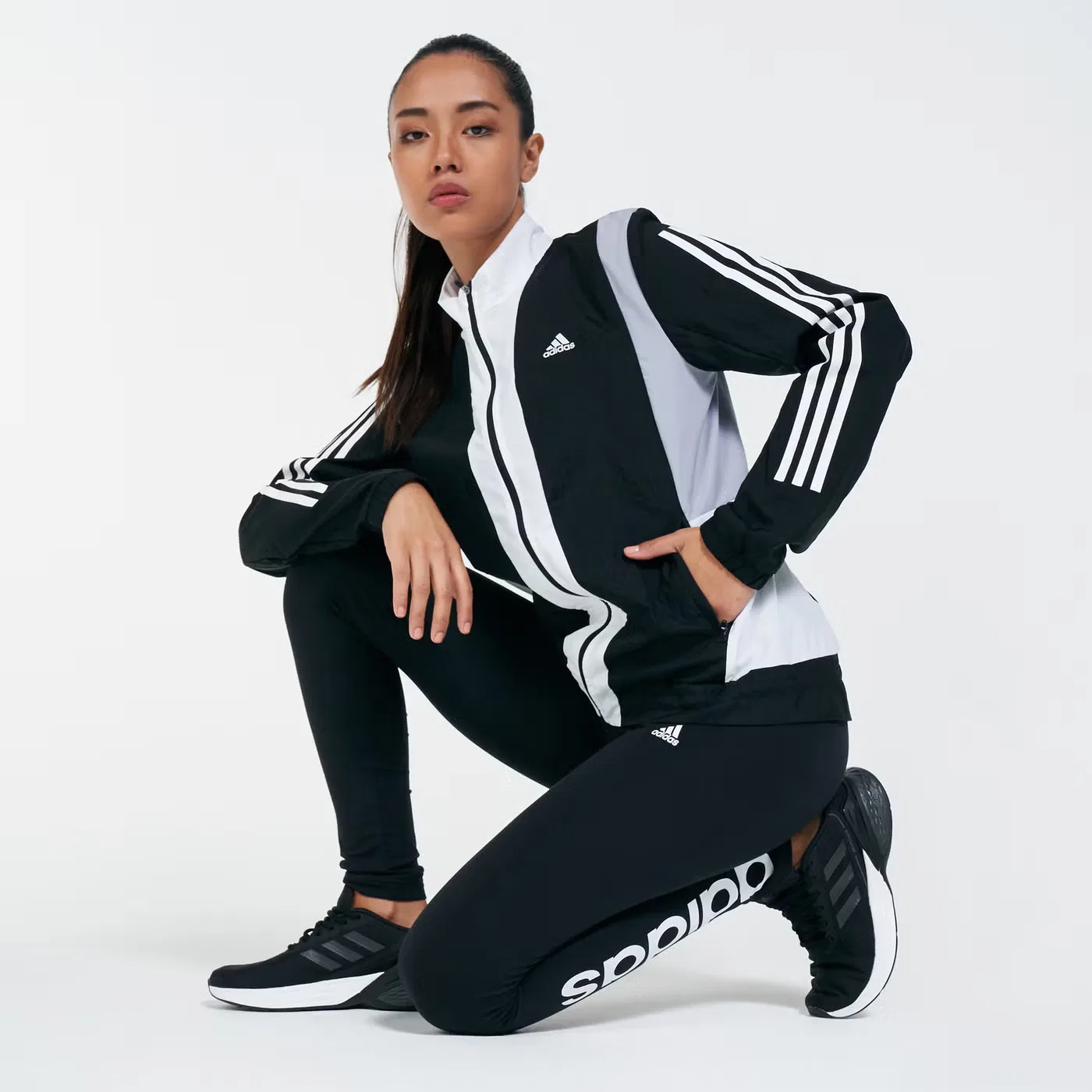 Леггинсы с высокой посадкой Essentials Logo Adidas, черный — фото 3