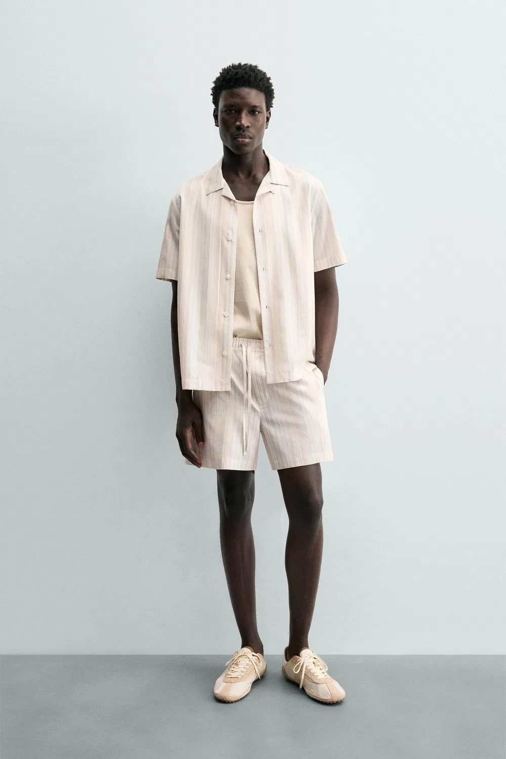 Полосатые шорты-бермуды свободного кроя ZARA, Light beige