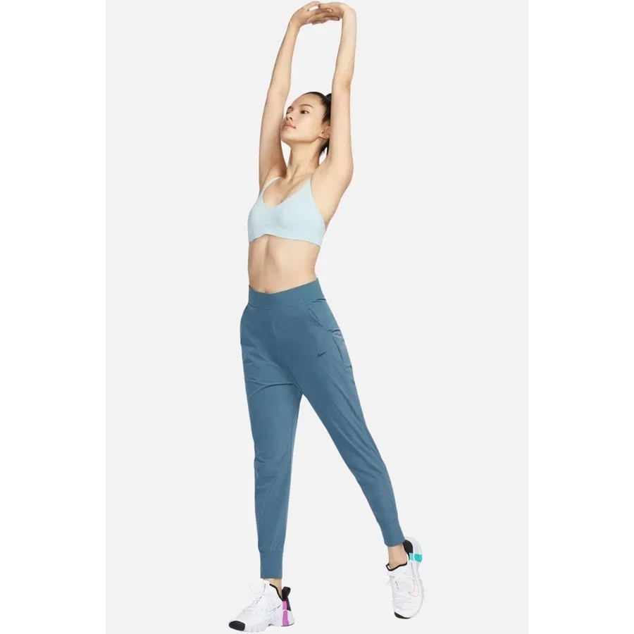 Женские спортивные брюки с технологией Dri-FIT, модель Bliss Luxe, Nike, Темно-зеленый — фото 4