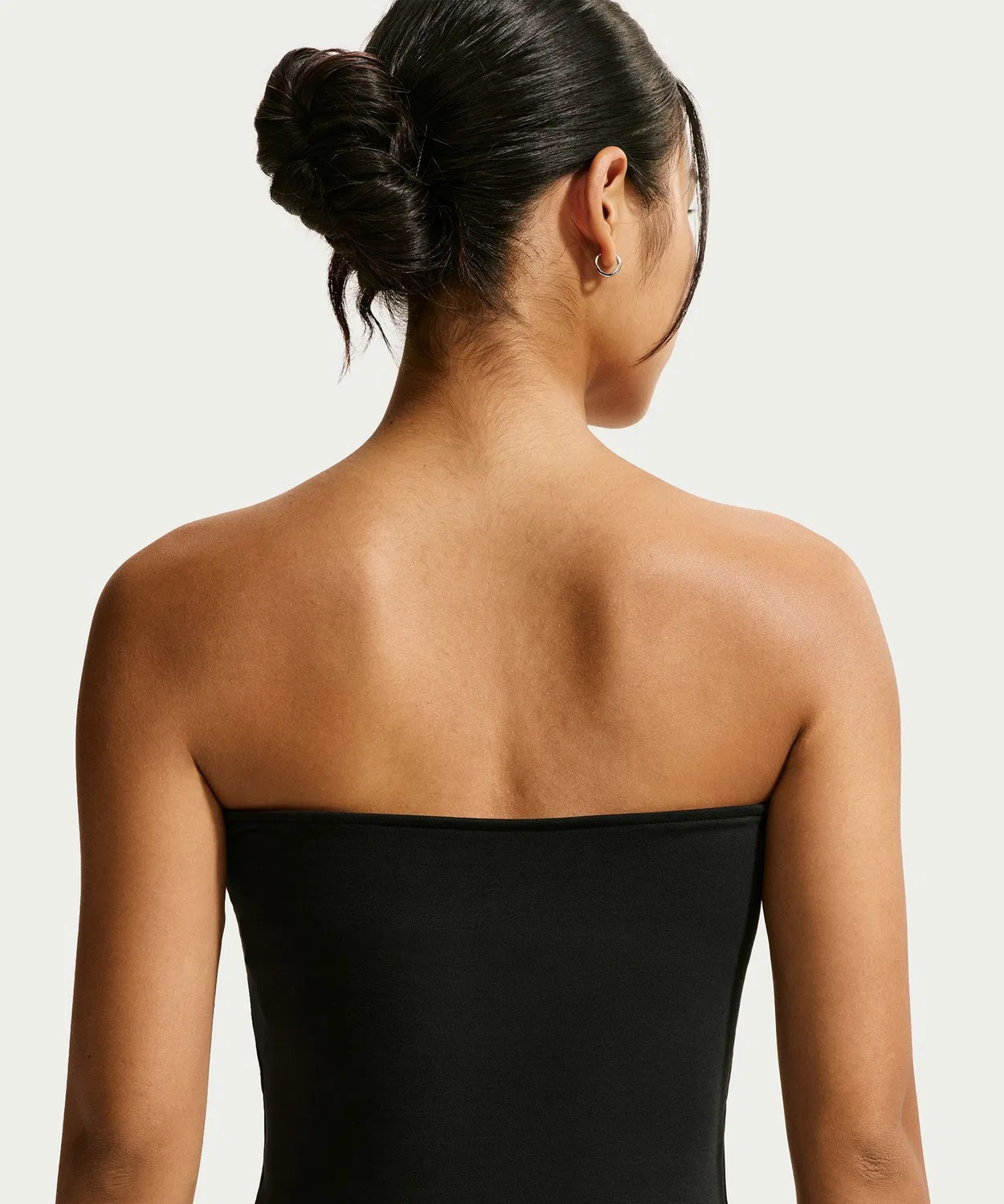 Женский топ-труба без рукавов NIKE AS W NK STREET GFX TUBE TOP, White — фото 4