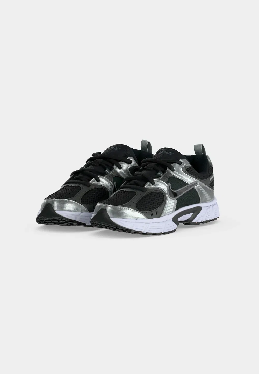 V5 rnr lace унисекс - кроссовки Nike Sportswear, Black/Anthracite/Smoke Grey/Metallic Silver-Coloured/White — фото 3