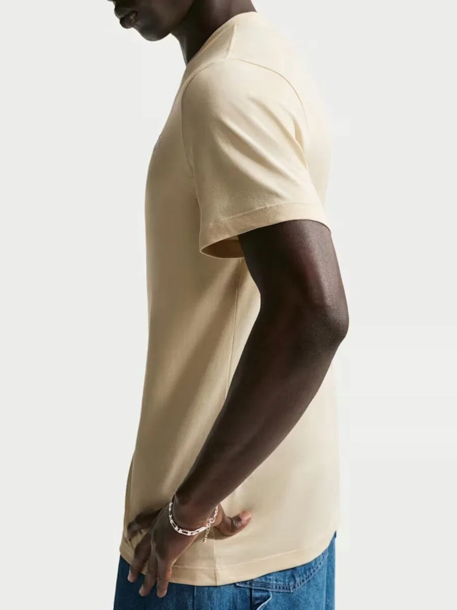 Мужская хлопковая футболка Club Nike, Beige — фото 3
