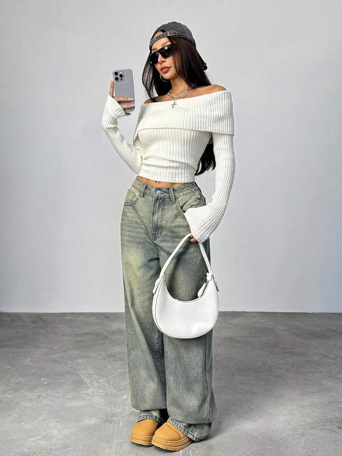 Женский пуловер с длинным рукавом, off shoulder, Regular Fit, бежевый — фото 3
