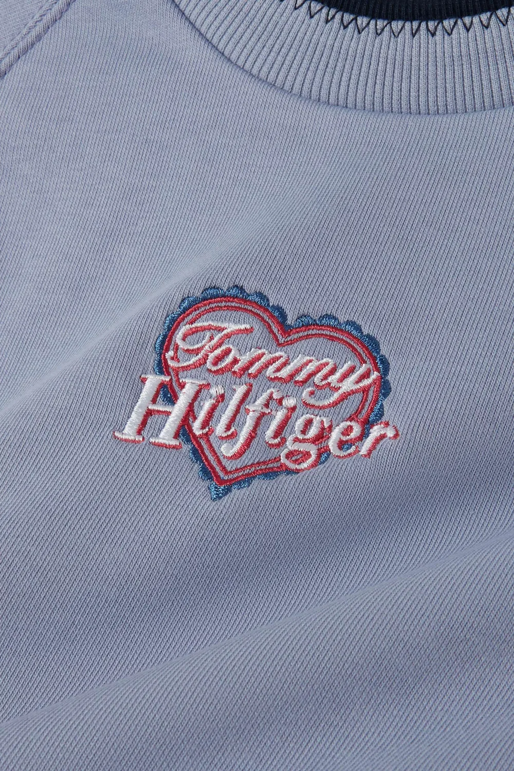 Свитшот хлопковый с принтом в виде сердец Tommy Hilfiger — фото 3