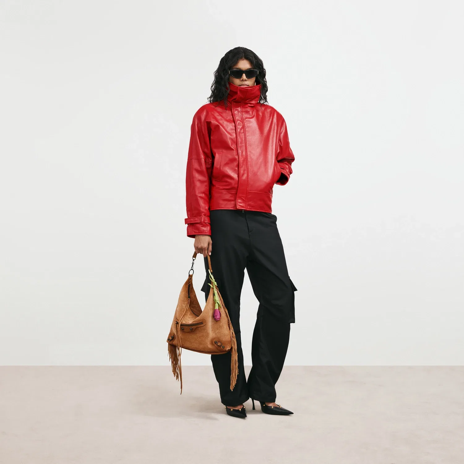 Женская круглая куртка-бомбер красного цвета Balenciaga, красный — фото 2