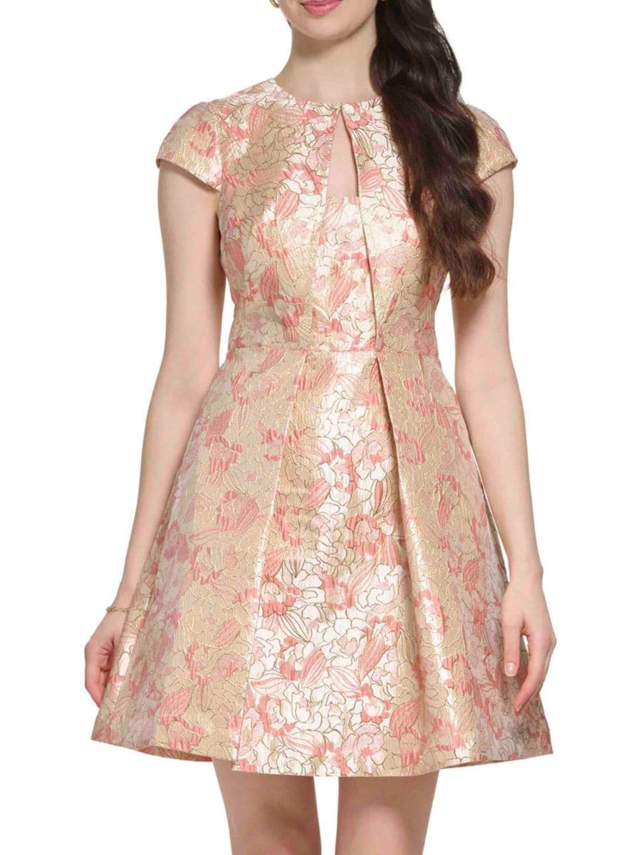 

Мини-платье с цветочным жаккардовым вырезом Vince Camuto, цвет Coral