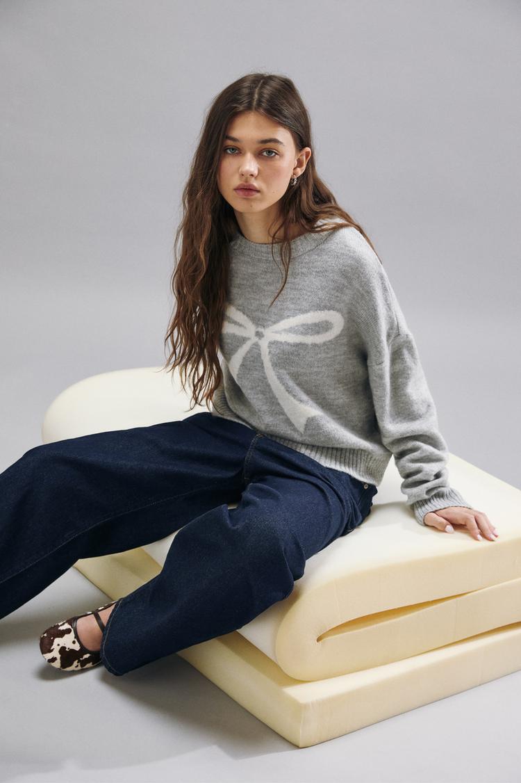 

Вязаный джемпер с бантом Pull And Bear, серый