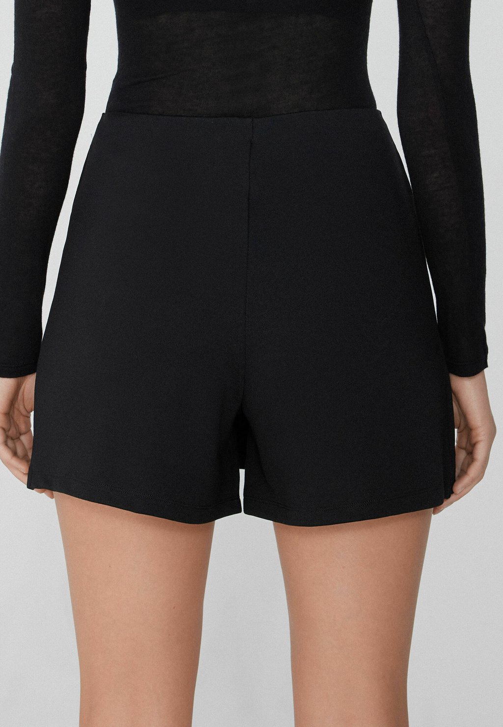 

Шорты 19 Tezenis, черный