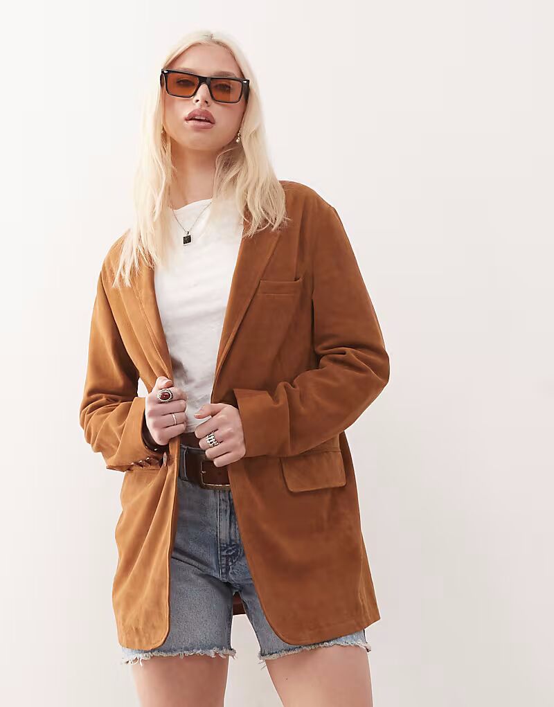 

Блейзер из натуральной замши Barneys originals бежевого цвета