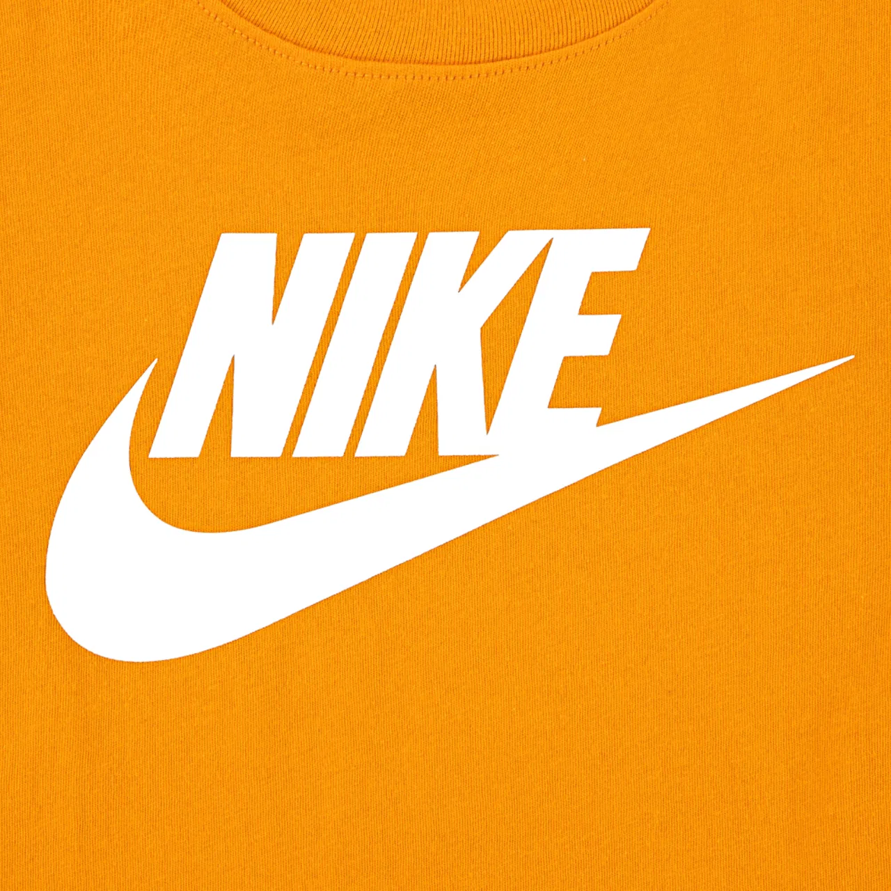 Футболка для мальчиков Futura Evergreen Nike, цвет Bright Ceramic/Bright Ceramic — фото 3