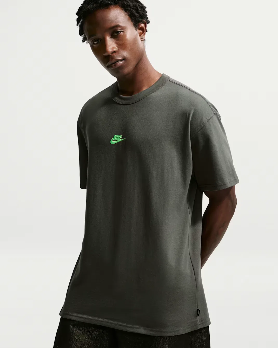 Мужская футболка Nike Sportswear Premium Essentials, Newsprint