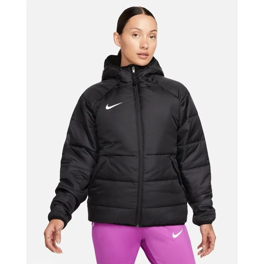 Женский ветрозащитный спортивный плащ с капюшоном Nike Therma-Fit Academy Pro, Черный — фото 2