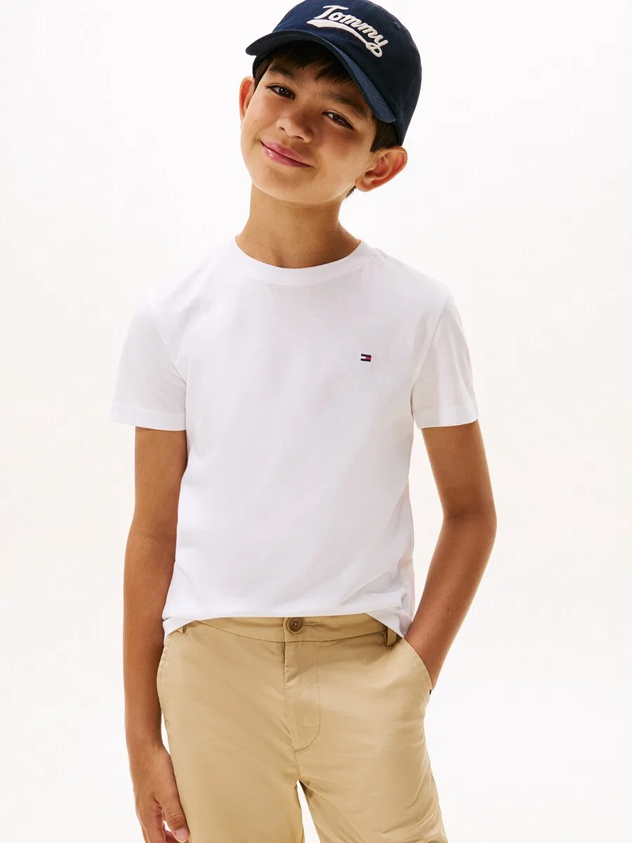 Футболка TOMMY HILFIGER 'Essential Flag Embroidery' белого цвета — фото 2