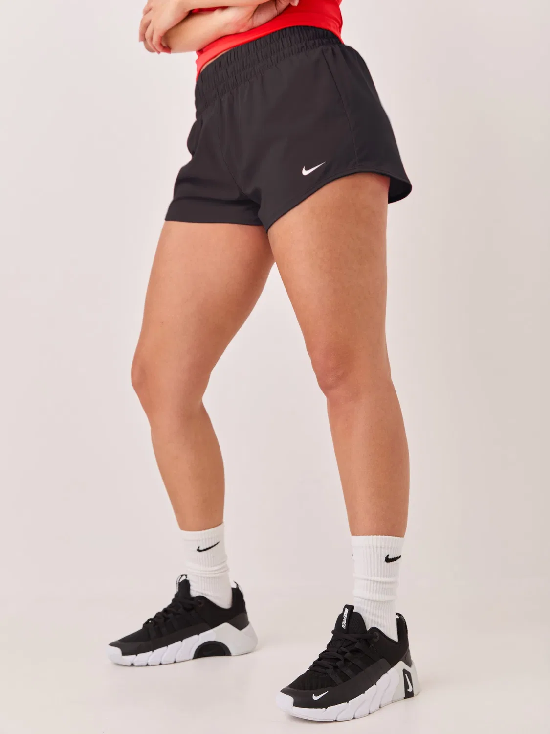 Черно-белые шорты Nike One Dri-FIT со средней посадкой, 3 дюйма, на подкладке