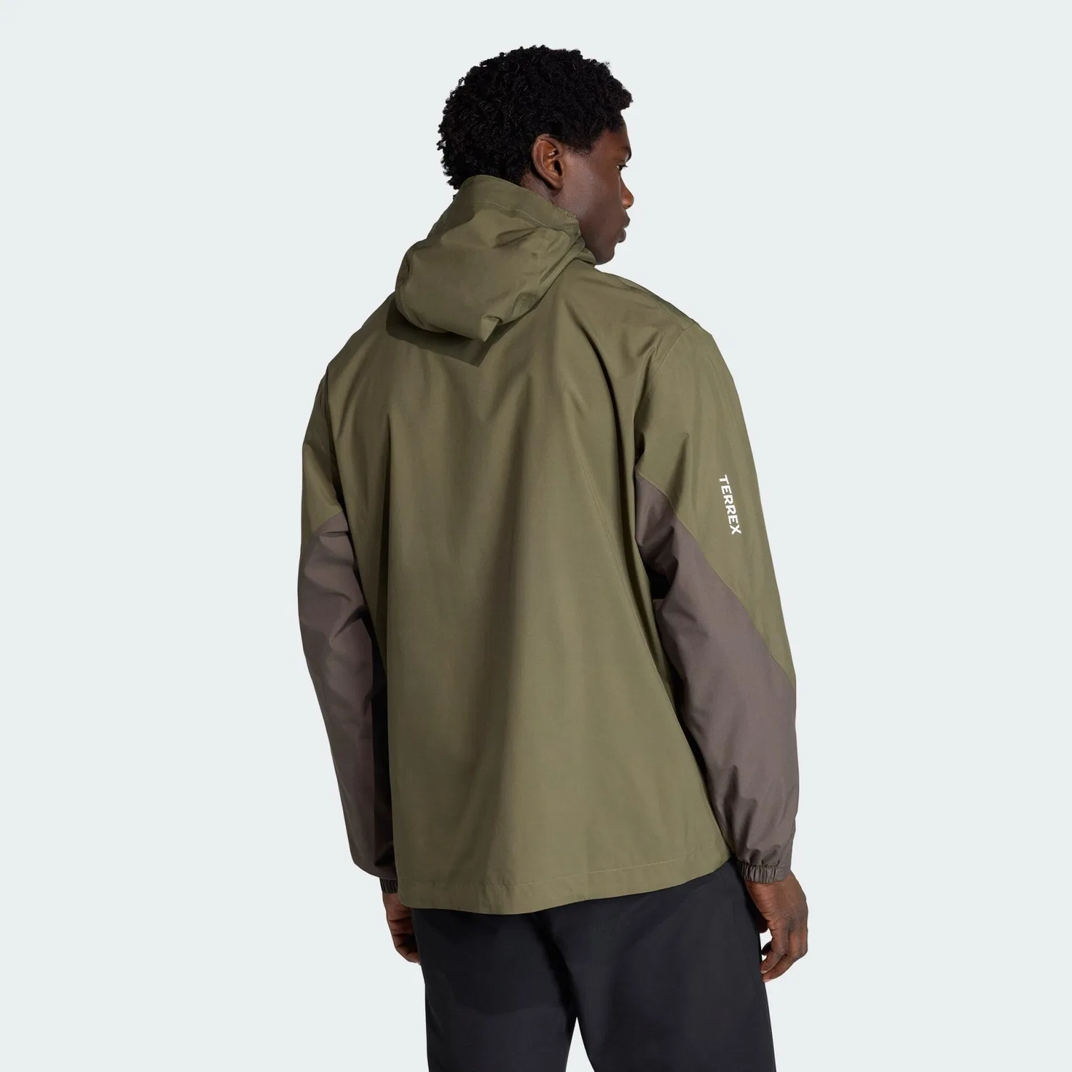 Женская дождевая куртка с технологией Climaproof Terrex Multi 2 Layer Climaproof Regenjacke Adidas, Olivgrun Olivbraun Grun — фото 3