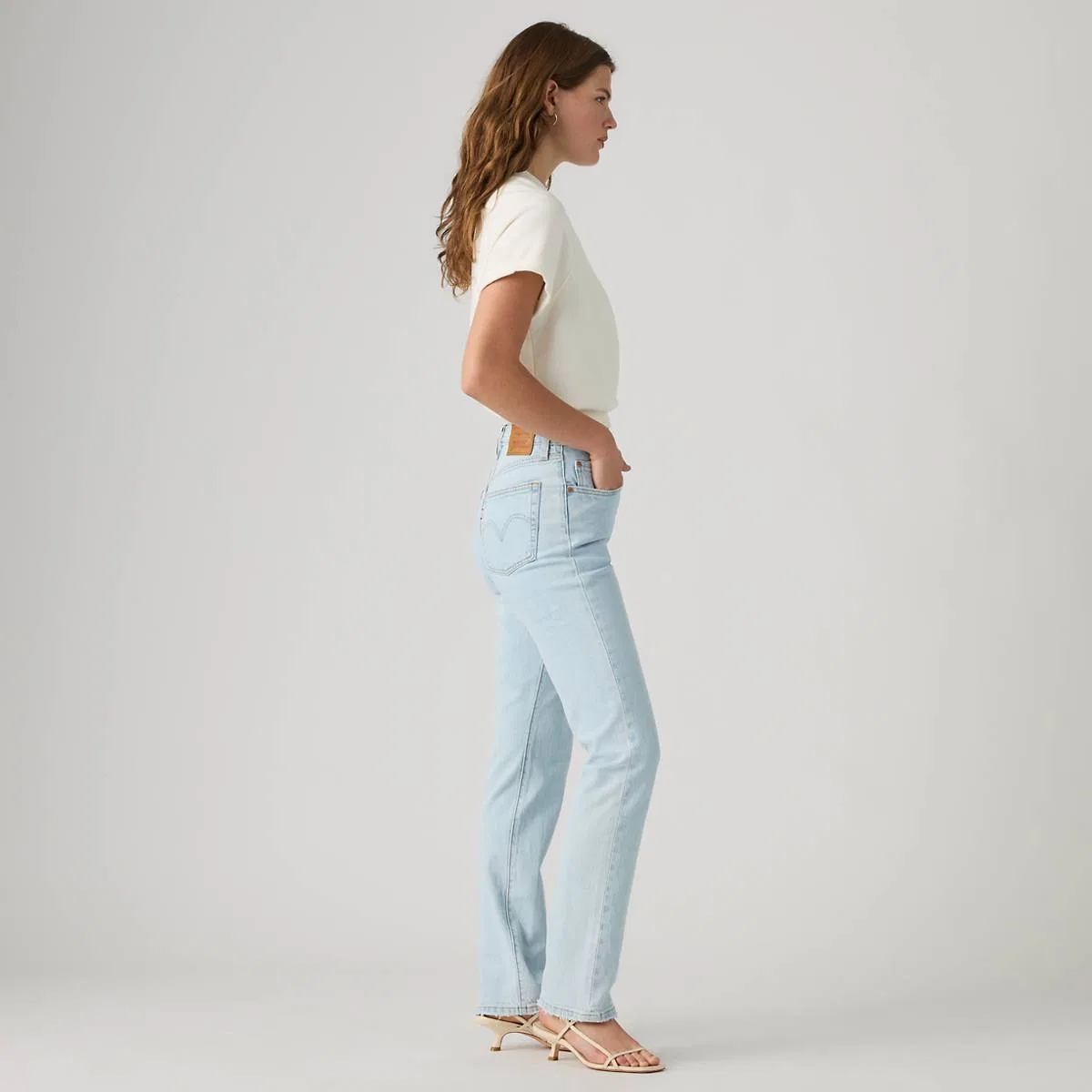 Женские джинсы 501 оригинального кроя Levi's, List Less Ltw - Light Wash — фото 4