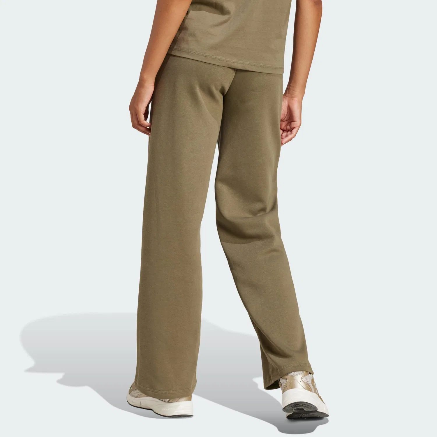 Женские брюки свободного кроя из футера Essentials Small Logo Feel Cozy Open-Hem Hose Adidas, Khakibeige Weiss — фото 3