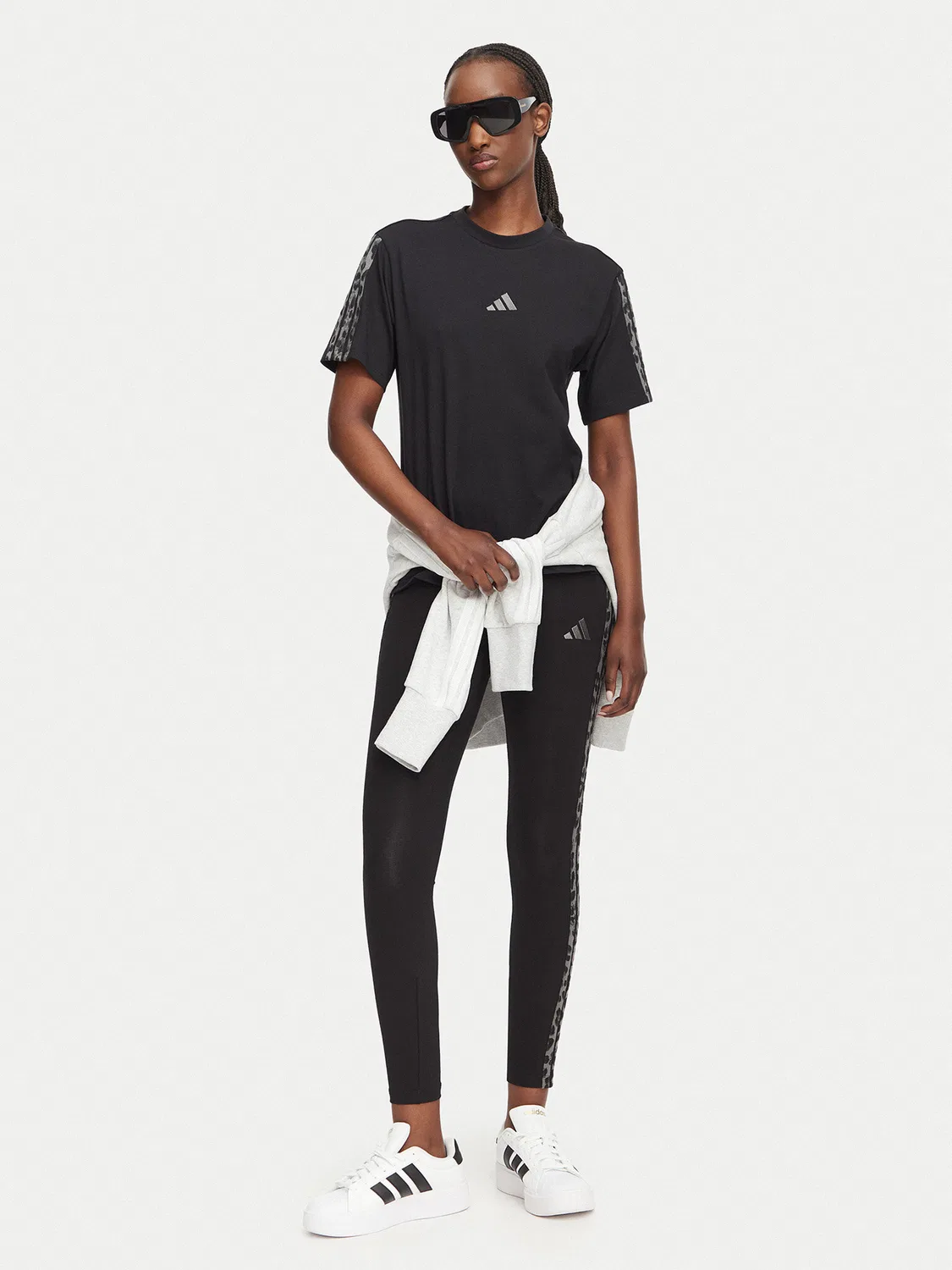 Женские леггинсы облегающего кроя Seasonal Essentials Print Adidas, черный — фото 2