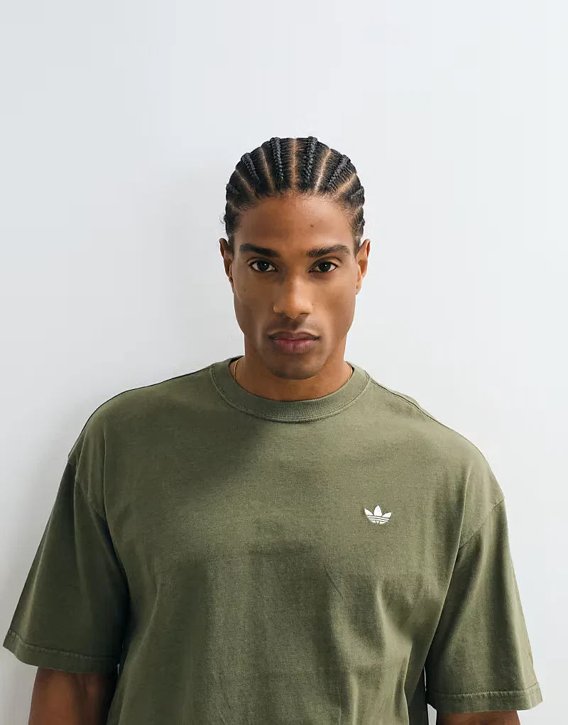 Футболка Adidas Originals Essential свободного кроя, оливковый