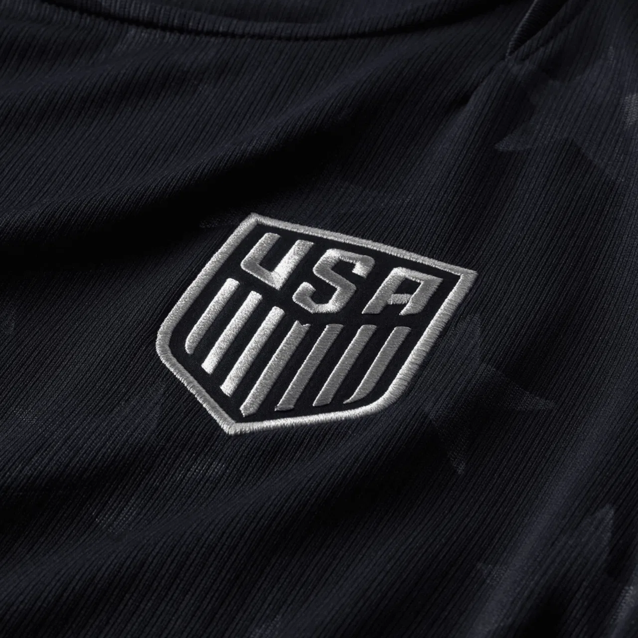 Футболка для мальчиков Dri-FIT USA Stadium Jersey Nike, серебристый/темно-синий — фото 4