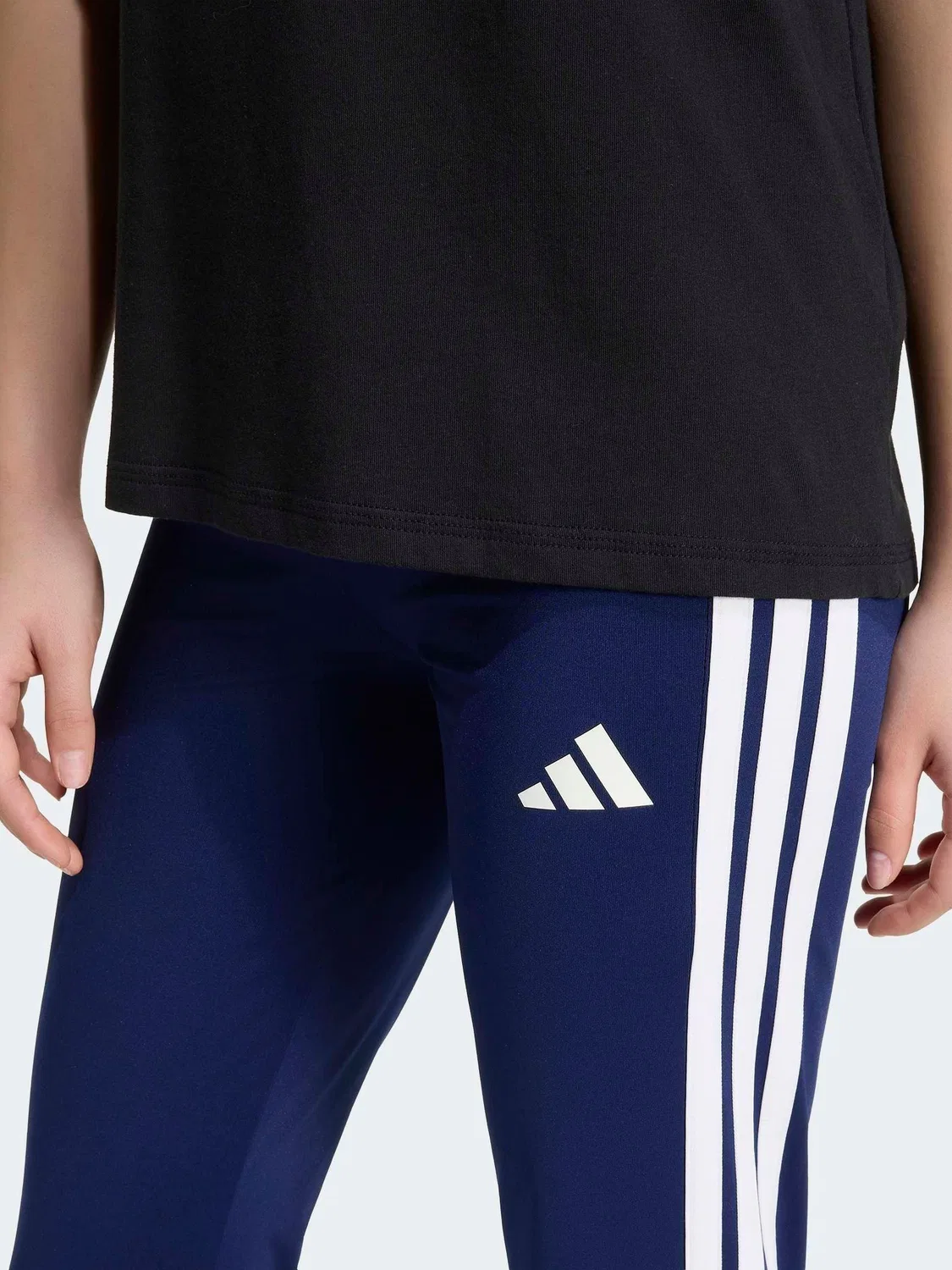 Леггинсы расклешенные Train Essentials 3-Stripes adidas, синий — фото 3