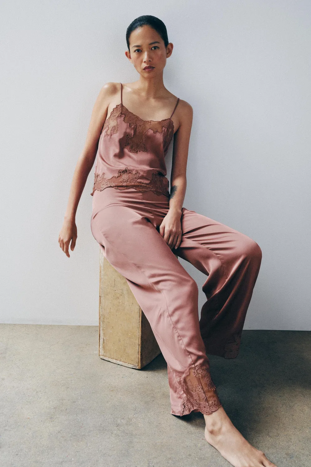 Атласные кружевные брюки-нижнее белье ZARA, Dusty pink — фото 2