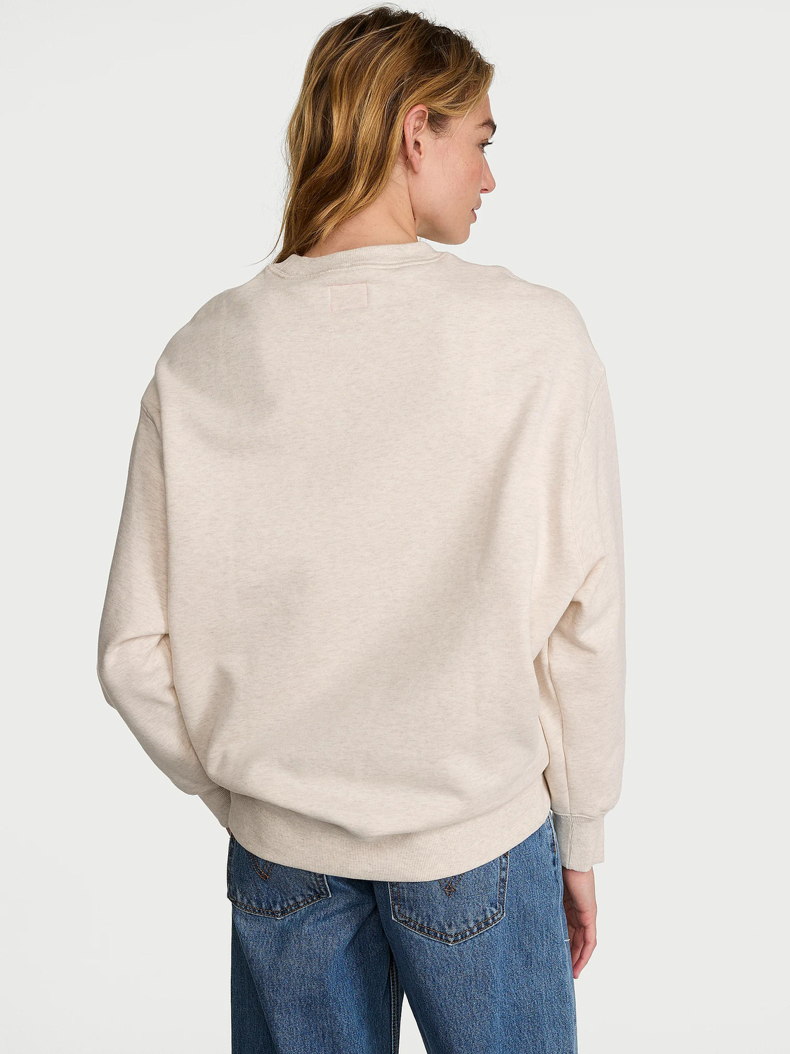 Свитшот Victoria's Secret Angel Essentials Effortless Fleece Crewneck, бежевый — фото 3