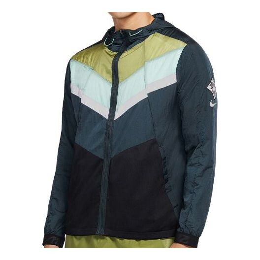 

Толстовка windrunner wild run running jacket green Nike, зеленый