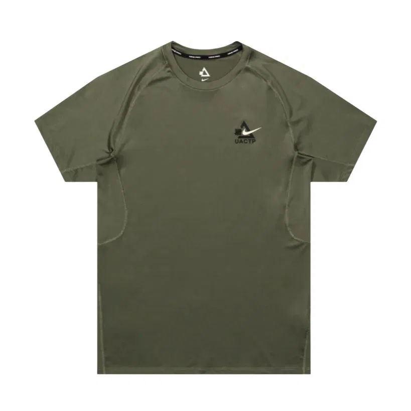 Футболка Nike с круглым вырезом зеленая мужская