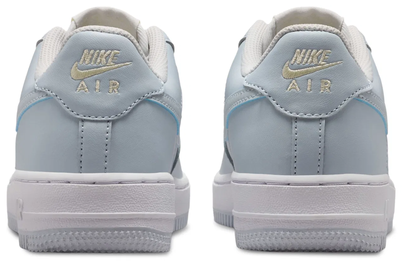 Кроссовки для мальчиков Air Force 1 Low Nike, цвет Platinum Tint/Alabaster/White — фото 3
