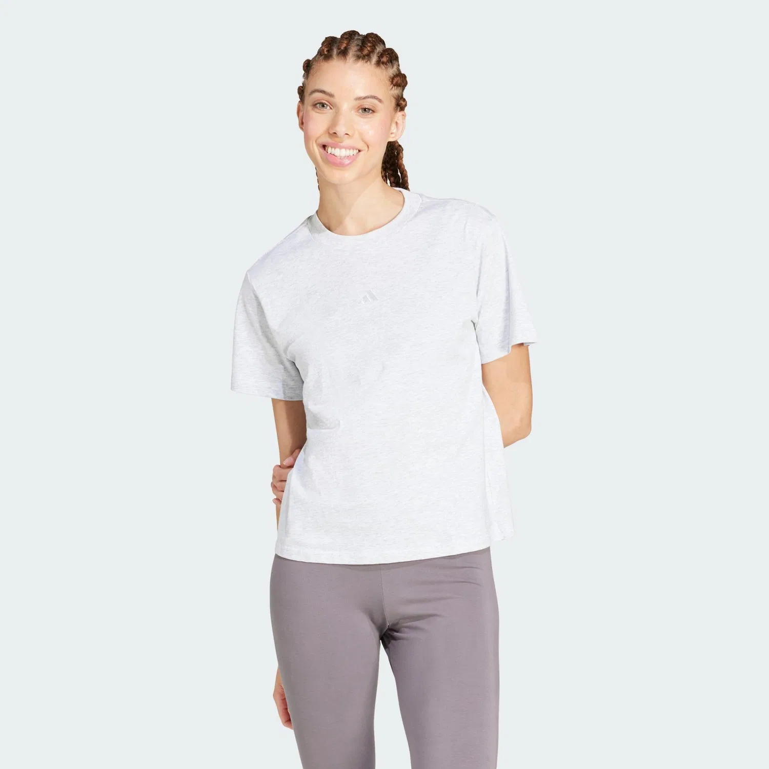 Мужская футболка с коротким рукавом Essentials Baumwoll-T-Shirt, kleines Logo Adidas, Hellgrau Weiss