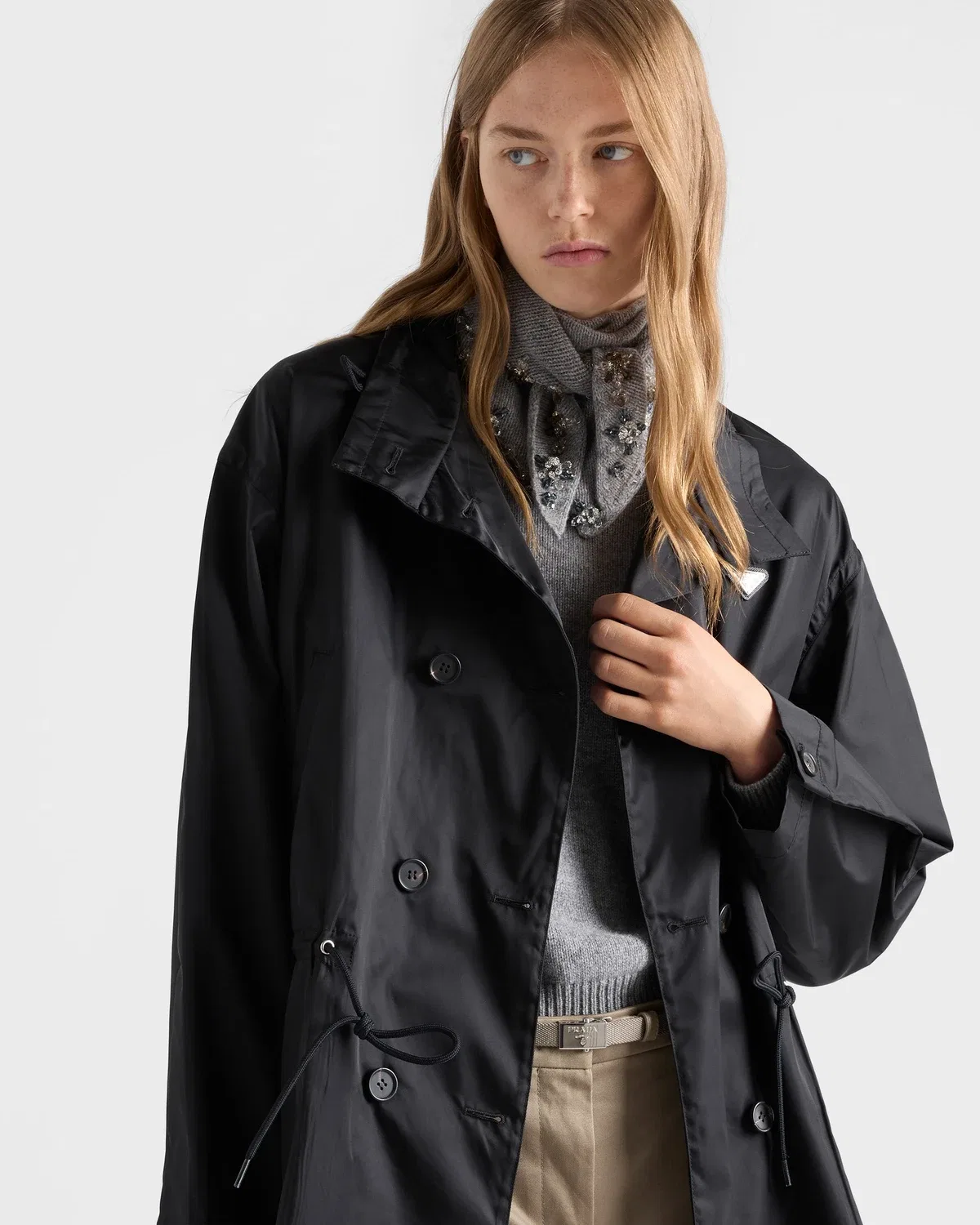Плащ Re-Nylon Prada, черный — фото 3