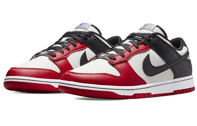 Кроссовки Nike Dunk Low EMB, белый/красный/черный — фото 3