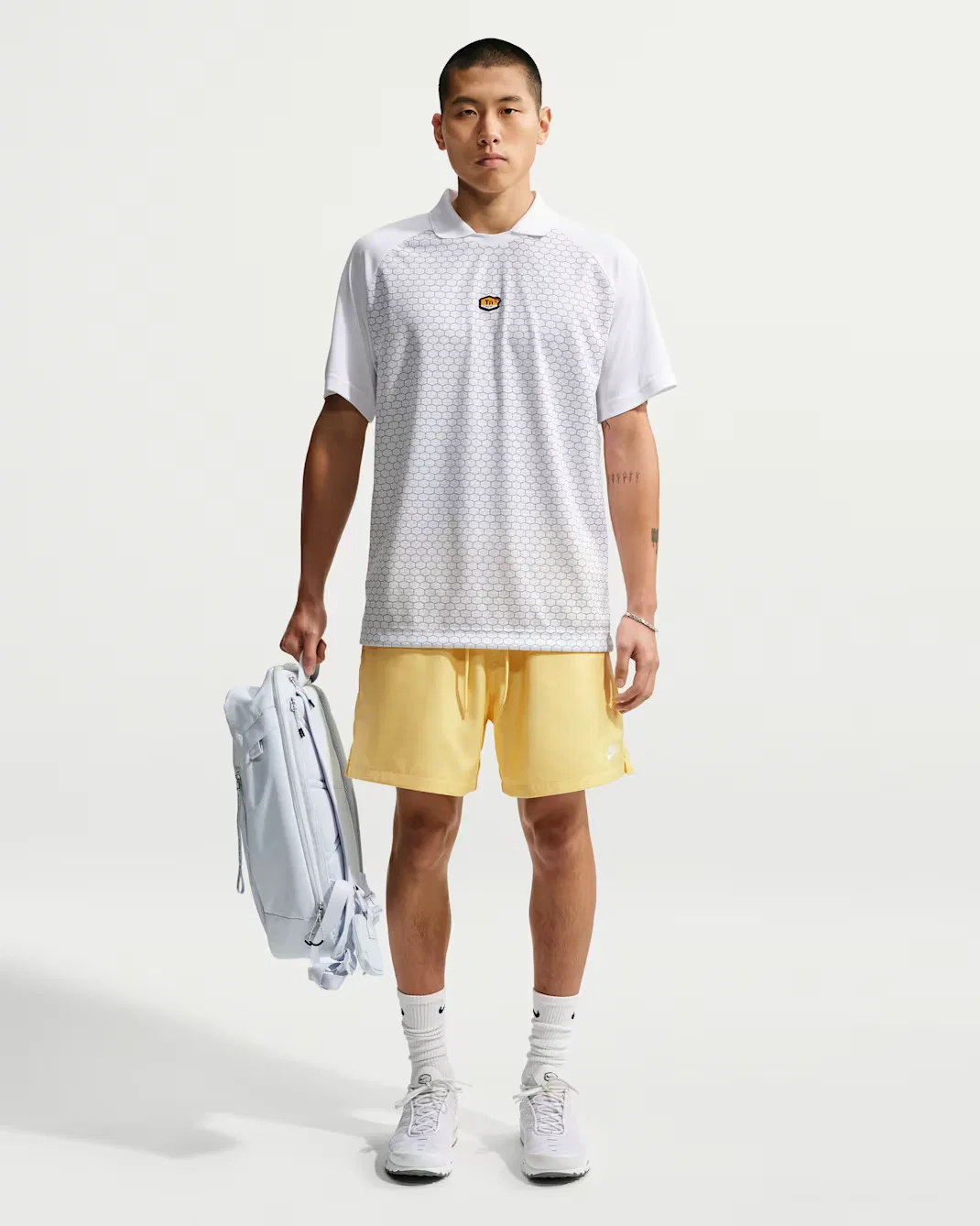Мужские тканые шорты свободного кроя Nike Club, Soft Yellow/White