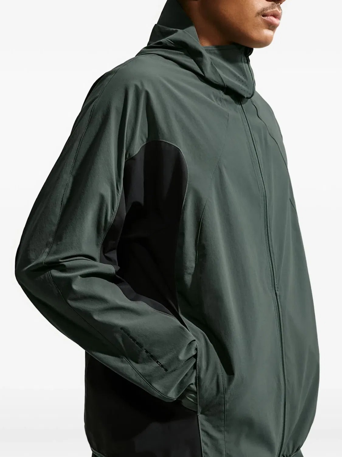 Куртка Tech Helios Dri-Fit зеленая Nike, зеленый — фото 3