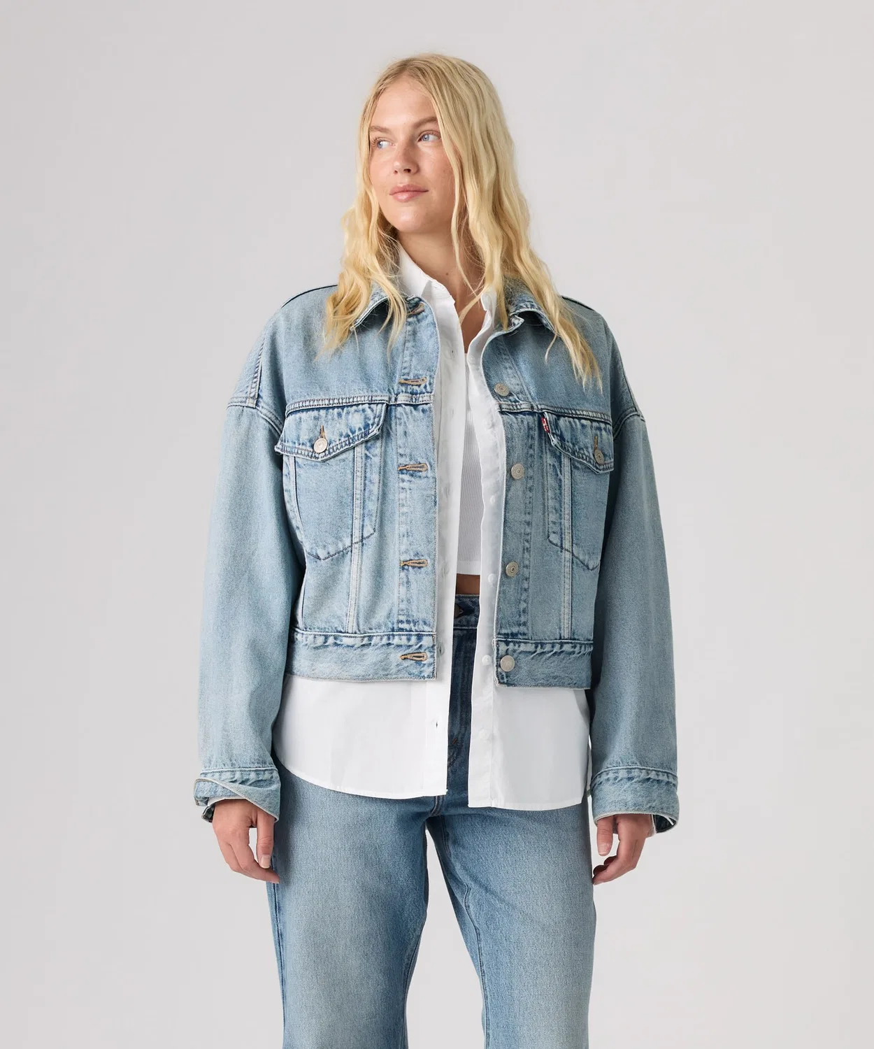 Женский джинсовый тракторный жакет с свободным кроем Levi's, Индиго Синий — фото 2