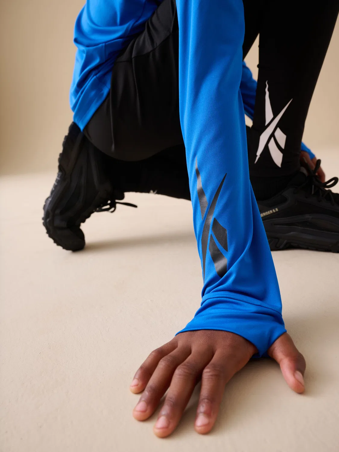 Футболка спортивная длинный рукав Reebok, кобальтовый синий — фото 4