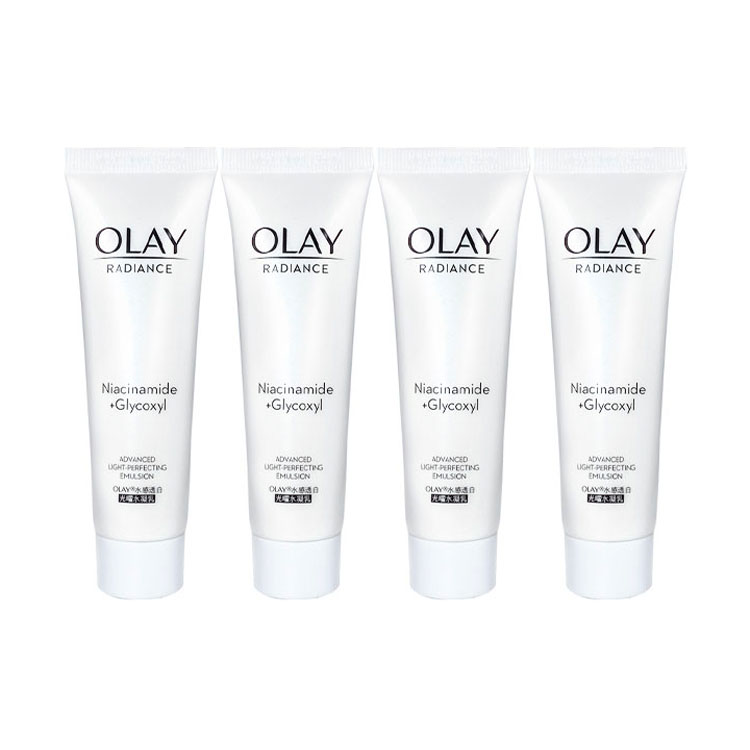 

Набор пробников осветляющей эмульсии увлажняющий, питающий и насыщающий влагой 35мл*2/35мл*3 Olay