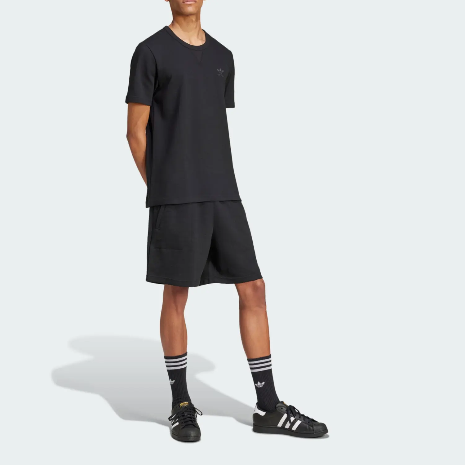 Футболка мужская черная Adidas Originals, черный — фото 4
