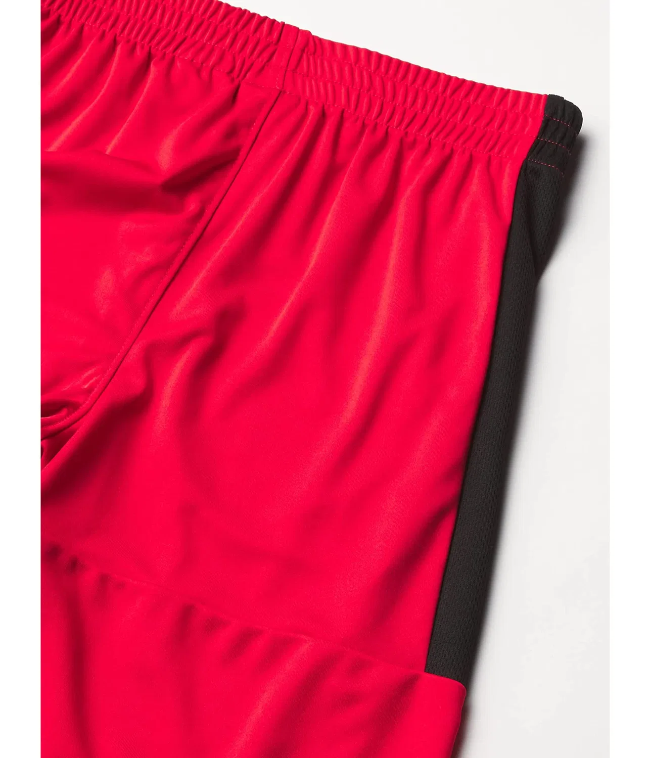 Детские спортивные шорты Core Essential Puma Kids, High Risk Red — фото 2