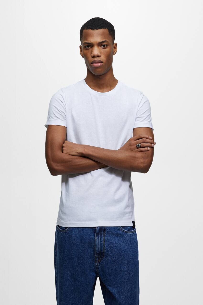 

Базовая футболка с объемным кроем Pull&Bear, белый